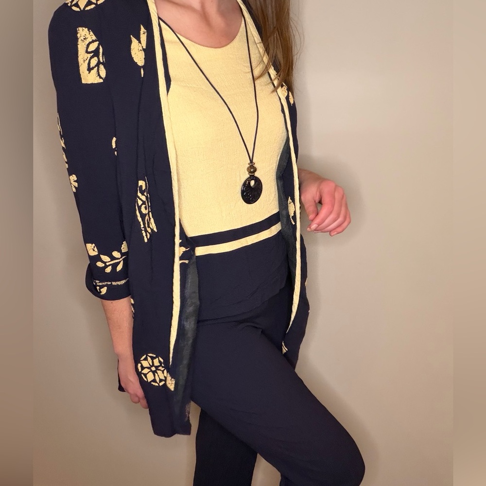 Vintage Navy and Yellow Women's lightweight set